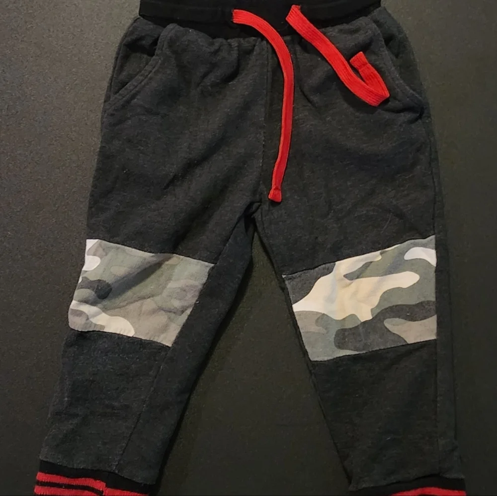 2T Matching Set - Picture 2 of 6